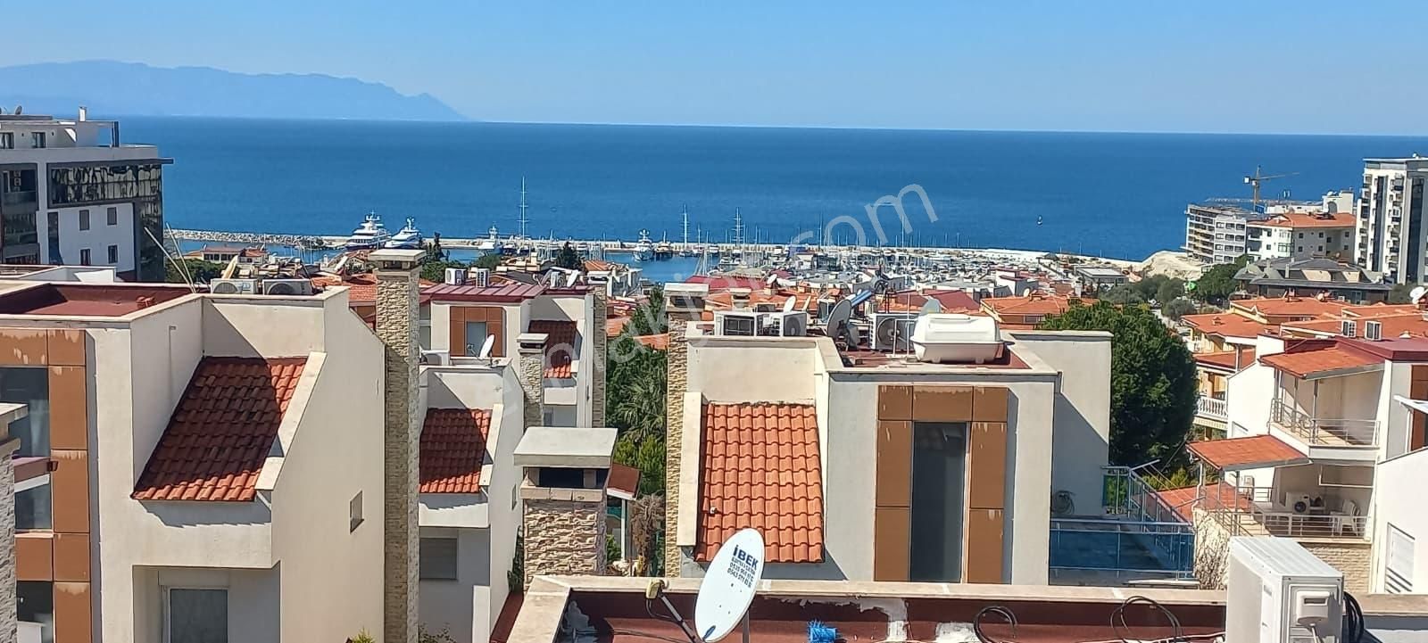 Kuşadası Marina'ya Yürüme Mesafesinde Muhteşem Tripleks Villa - Görsel 4