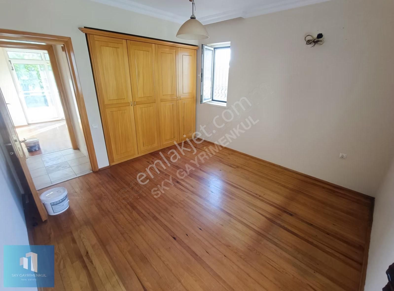 Sky'dan Sakin Konumda Tertemiz Ve Geniş Kiralık 130 M2 3+1 Daire - Görsel 3