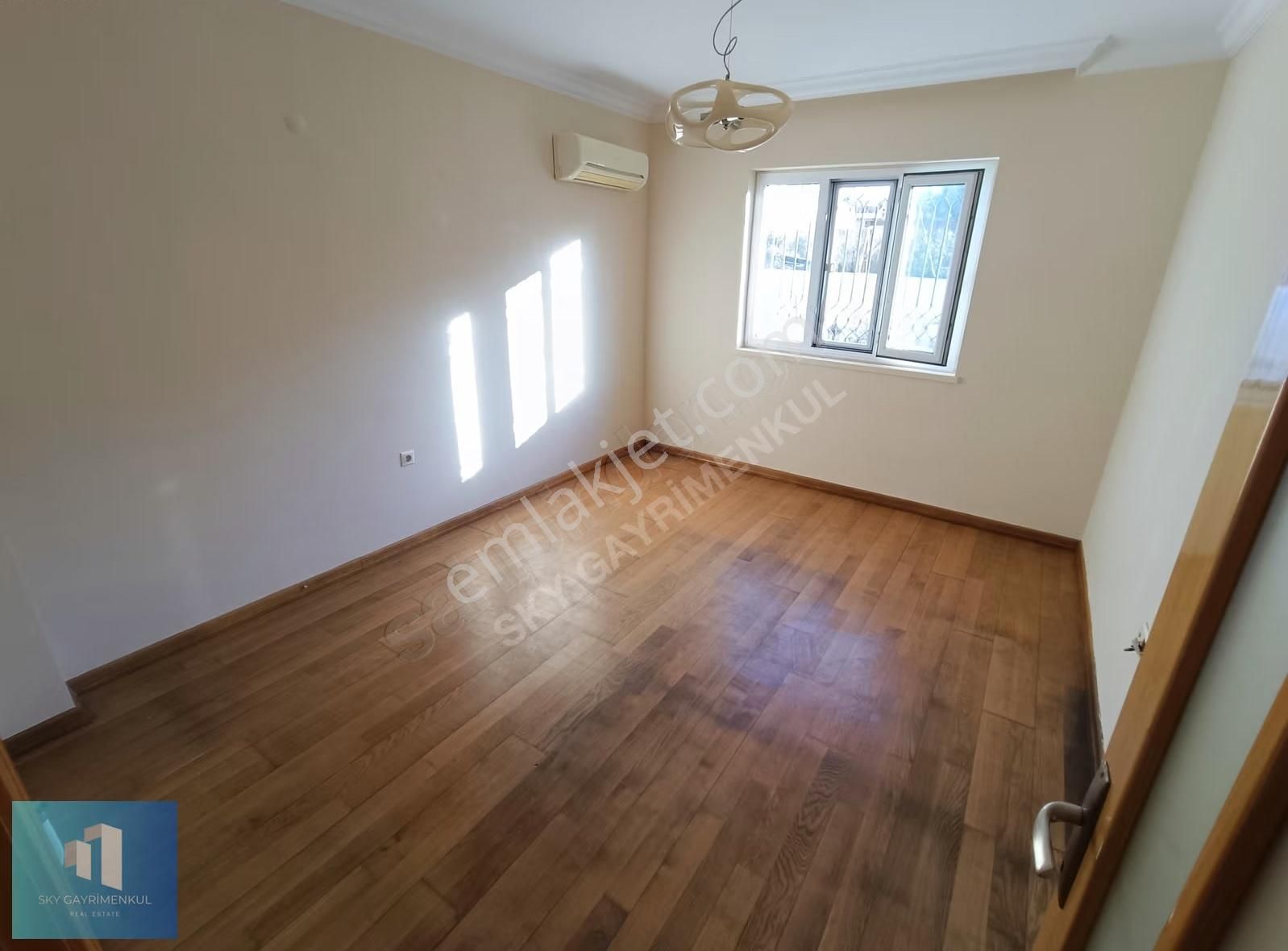Sky'dan Sakin Konumda Tertemiz Ve Geniş Kiralık 130 M2 3+1 Daire - Görsel 21