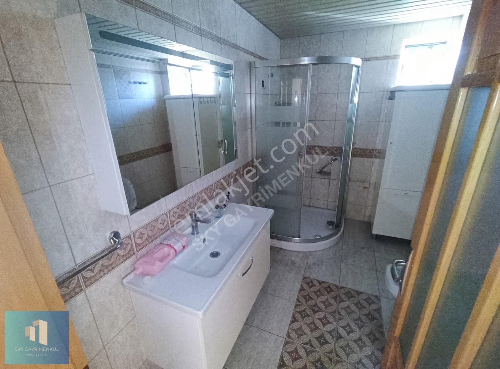 Sky'dan Sakin Konumda Tertemiz Ve Geniş Kiralık 130 M2 3+1 Daire - Görsel 10