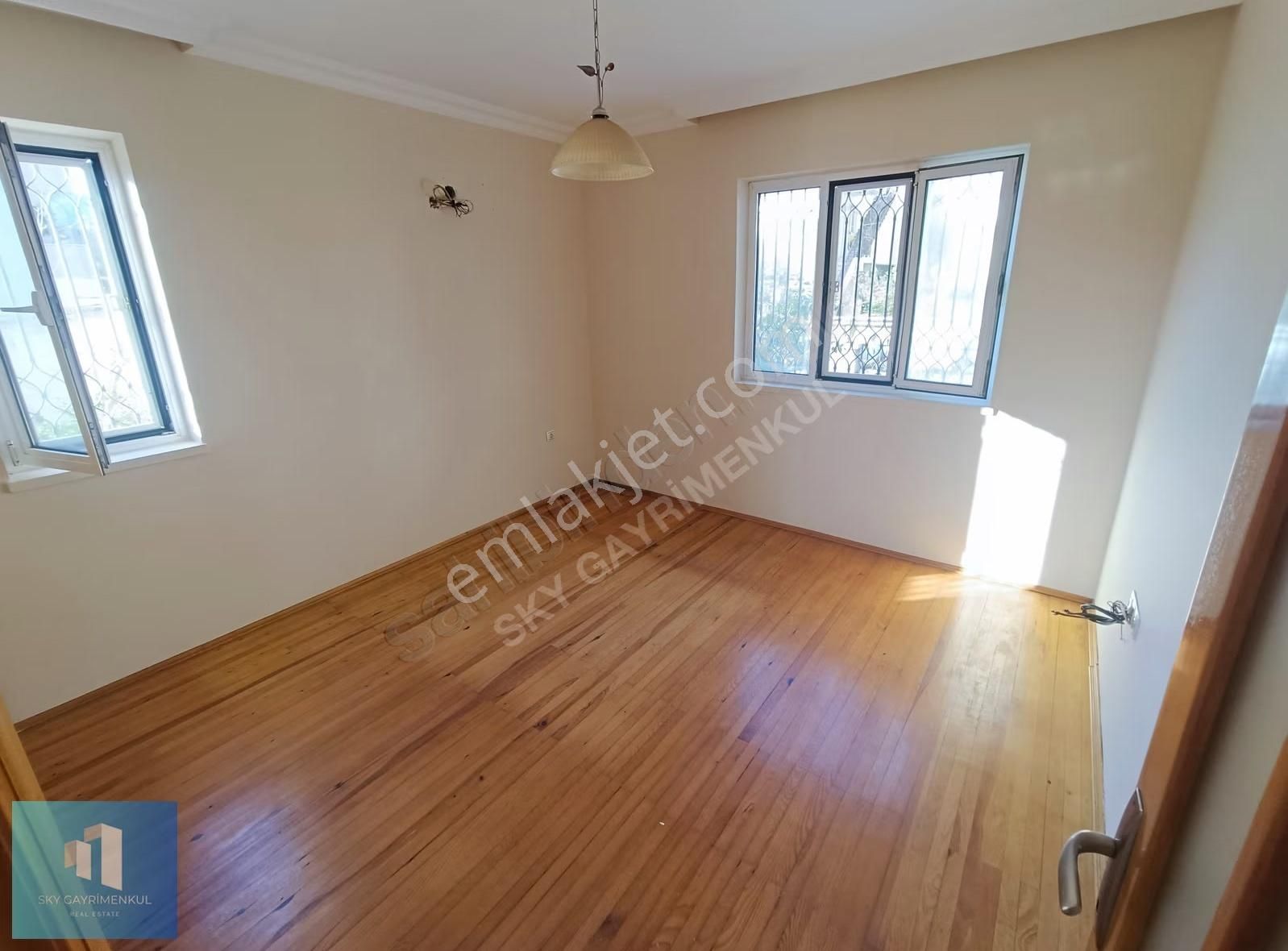 Sky'dan Sakin Konumda Tertemiz Ve Geniş Kiralık 130 M2 3+1 Daire - Görsel 12