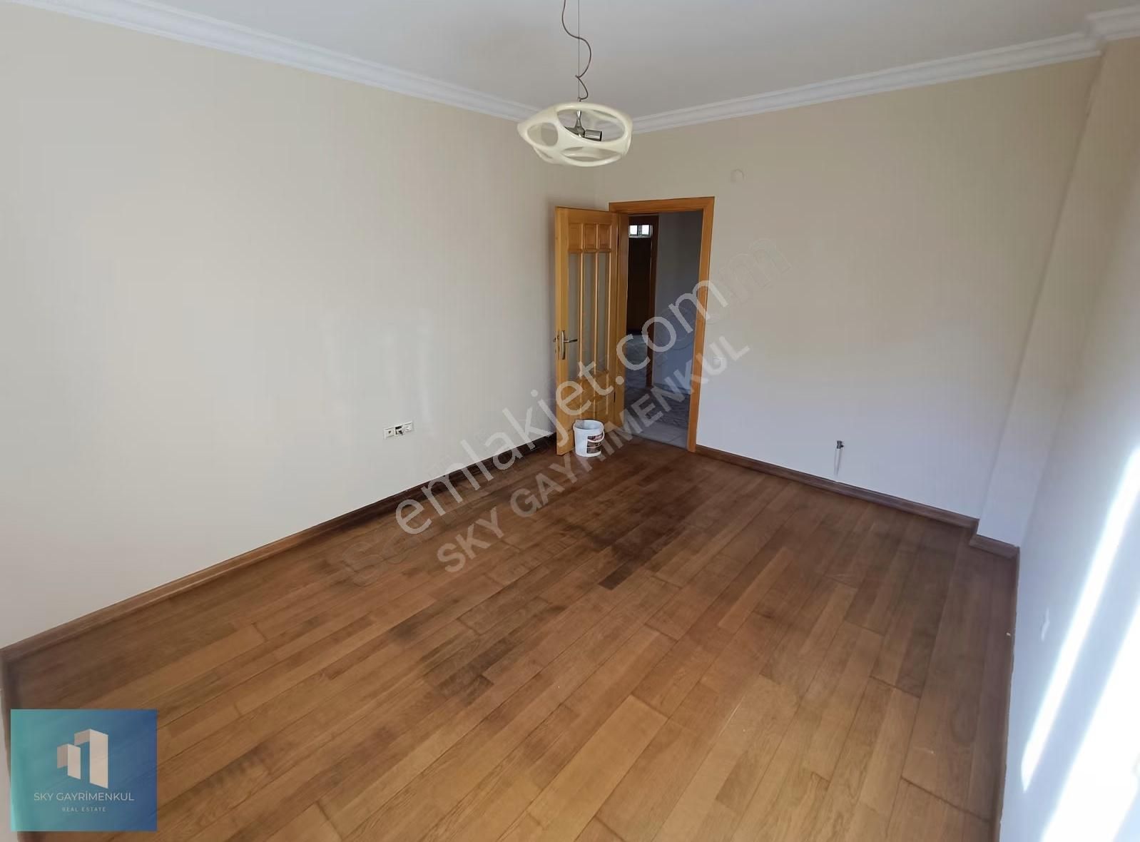 Sky'dan Sakin Konumda Tertemiz Ve Geniş Kiralık 130 M2 3+1 Daire - Görsel 24