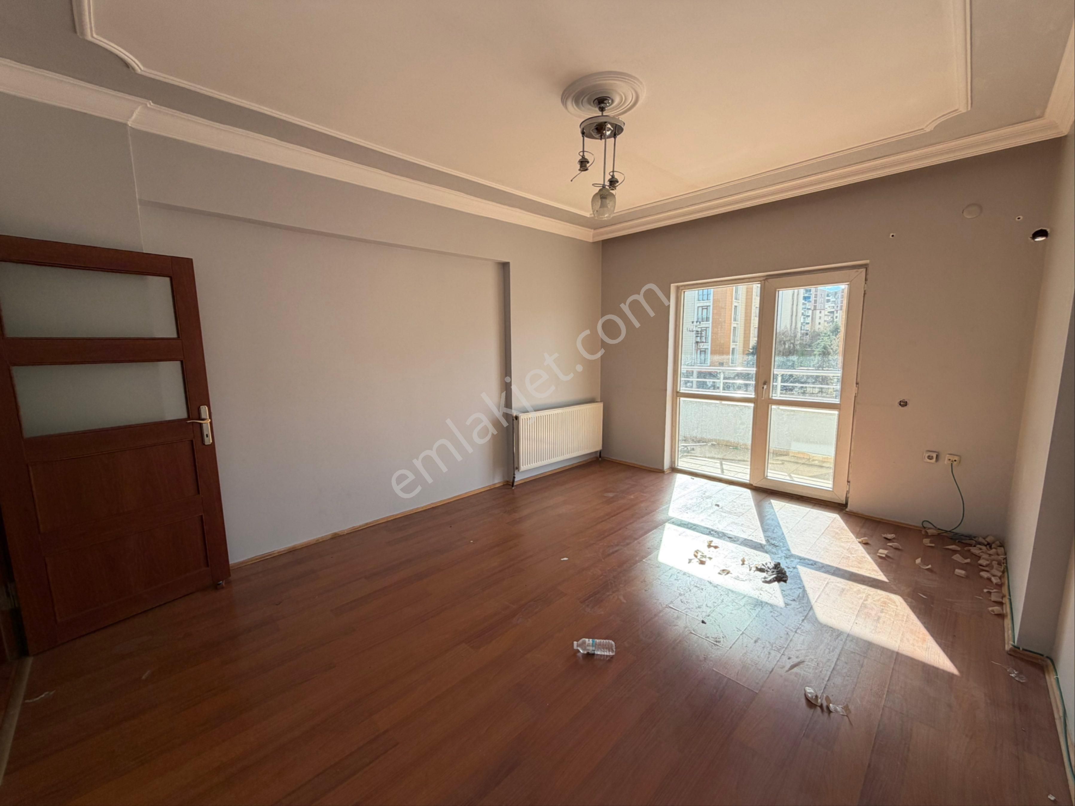 Bağcılar Bölgesi 4+1 Kiralık Daire - Görsel 9