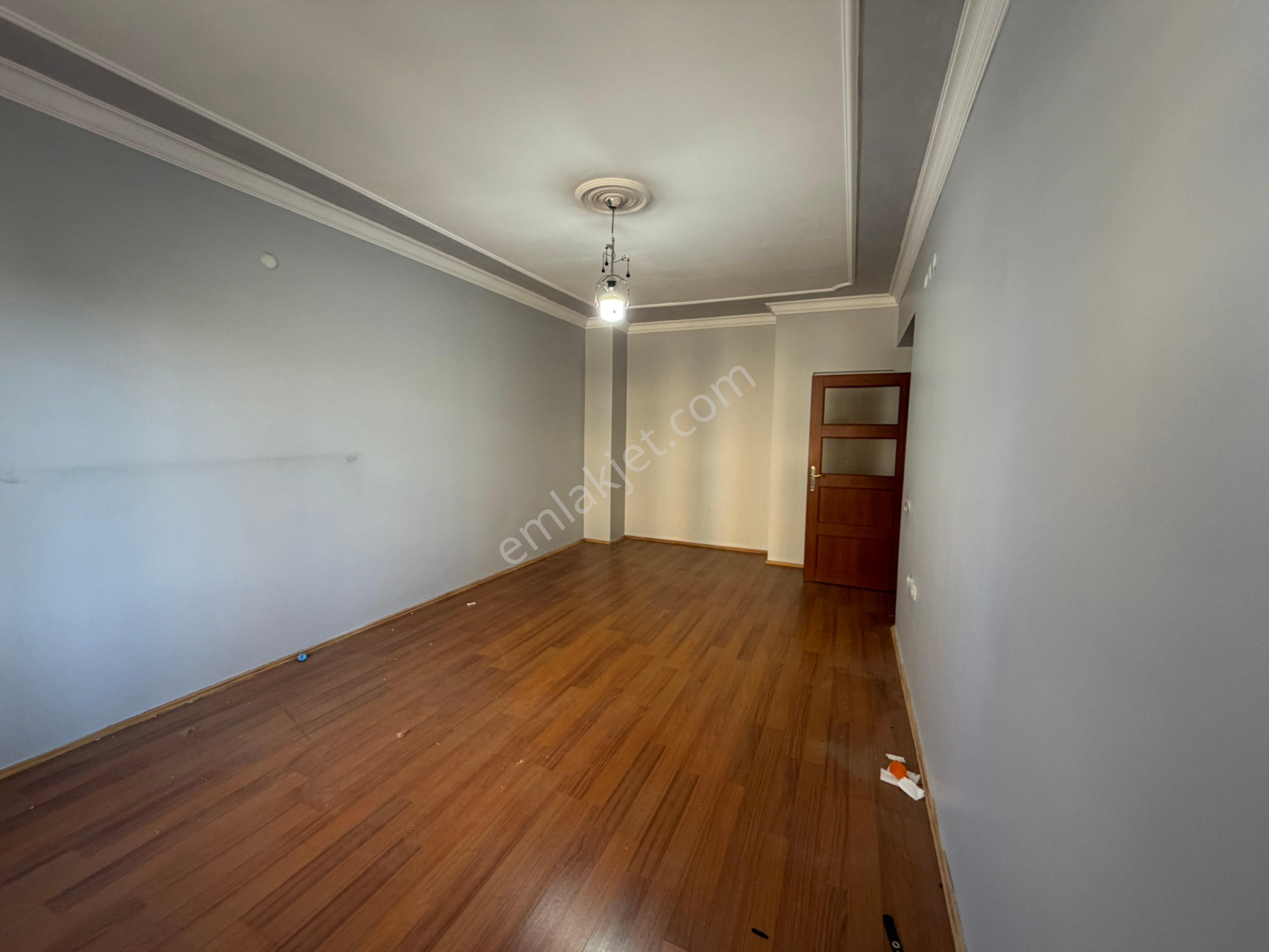 Bağcılar Bölgesi 4+1 Kiralık Daire - Görsel 18