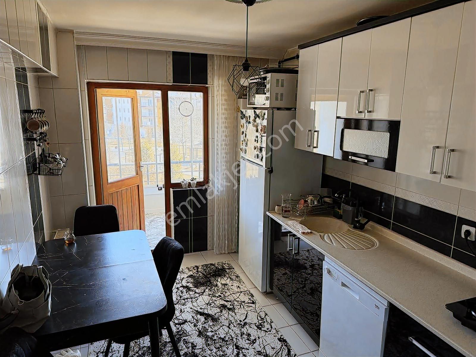 Lider'den Stadyum Mevki Asansörlü Ara Kat Ön Cephe Park Manzara