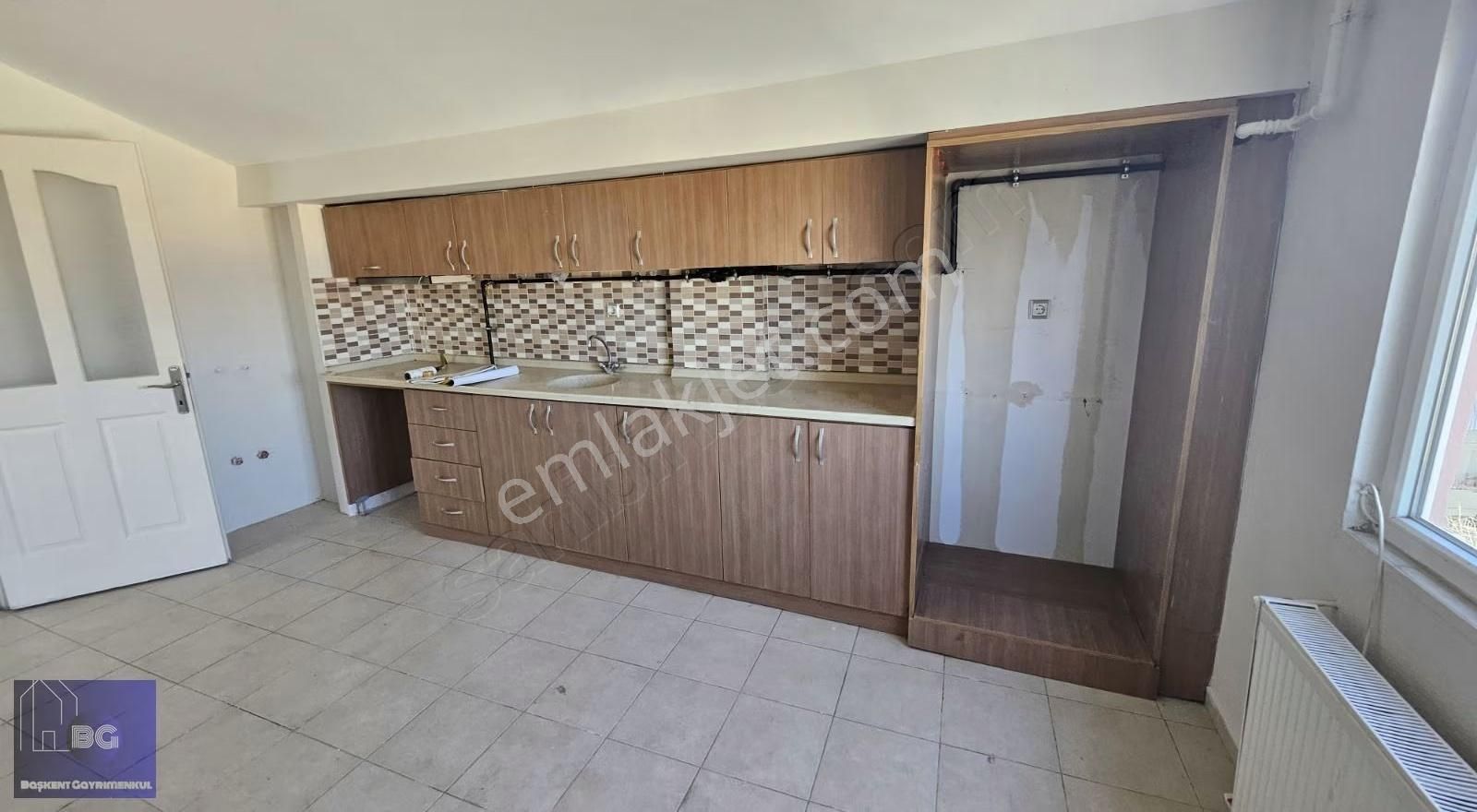 Bir Evim Olsun Diyorsanız ! Karaman Mah. 2+1 130 M2 Daire!