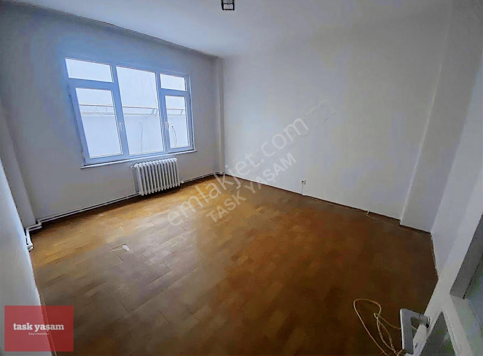 Nişantaşı Meşrutiyet Ebe Kızı Sokakta Kiralık 3+1 Daire - Görsel 11