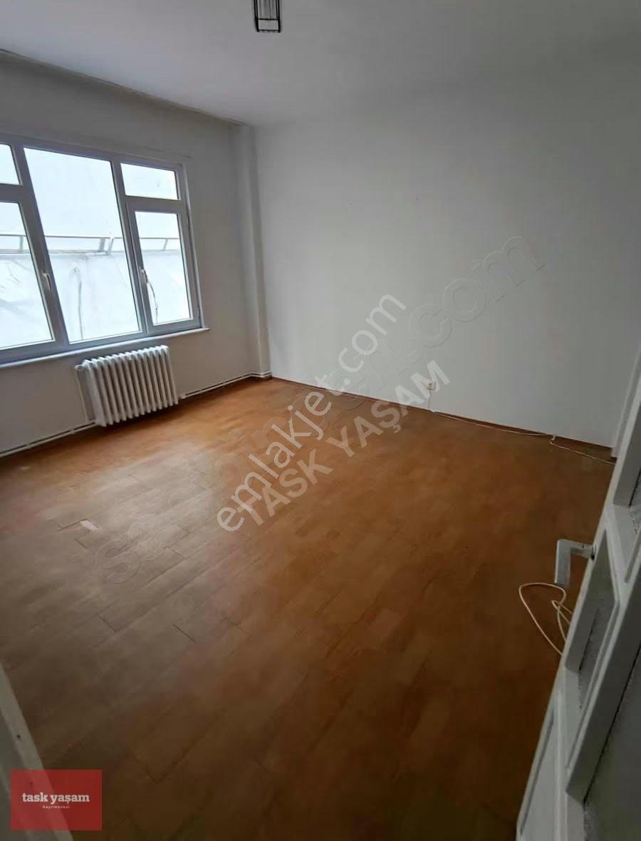 Nişantaşı Meşrutiyet Ebe Kızı Sokakta Kiralık 3+1 Daire - Görsel 19
