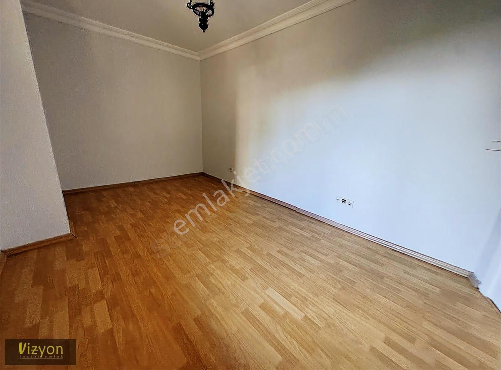 Satılık Yüksek Giriş İskanlı 1+1 Daire - Görsel 4