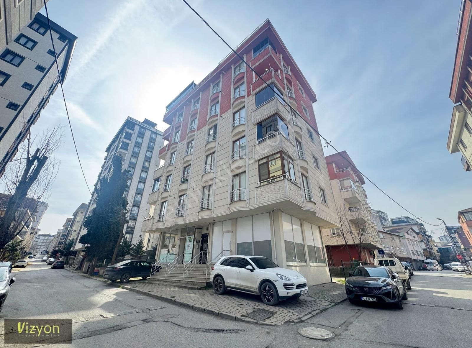 Satılık Arakat Çok Geniş Ferah 2+1 Daire - Görsel 3