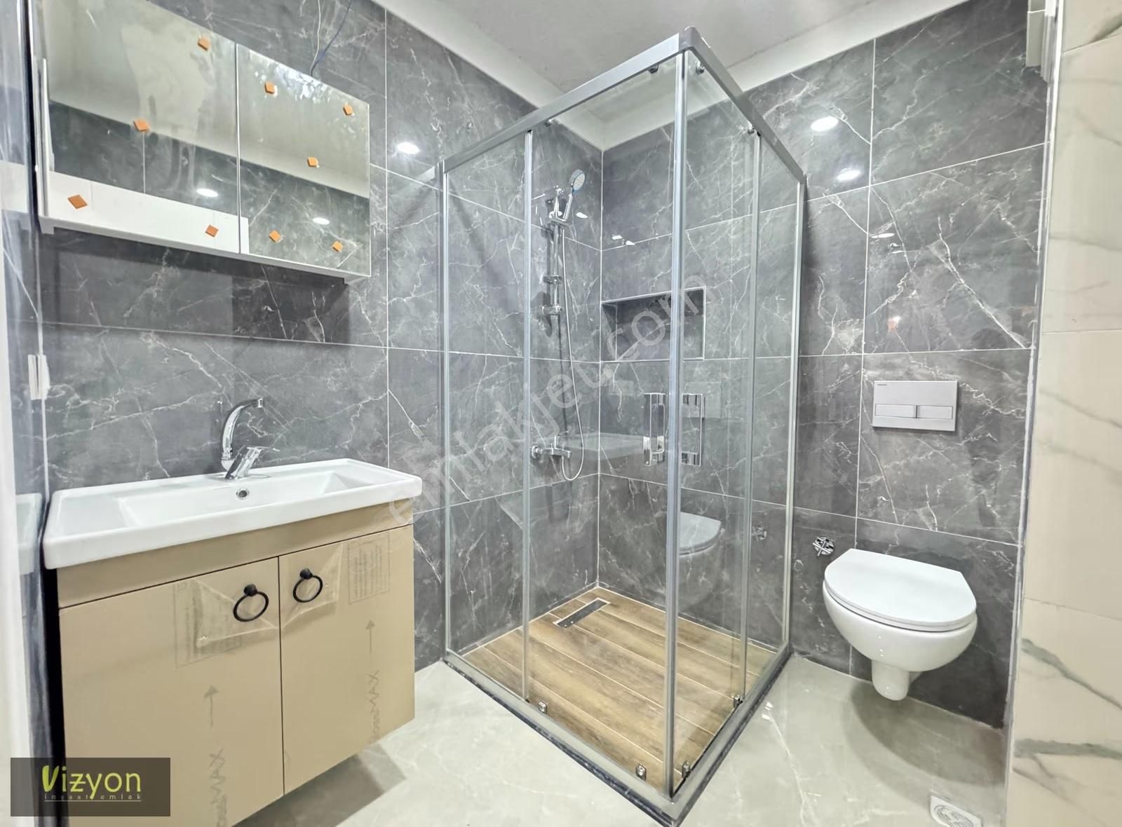 Lüks Ve Konforun Bir Arada Bulunduğu Daire Satışta - Görsel 21