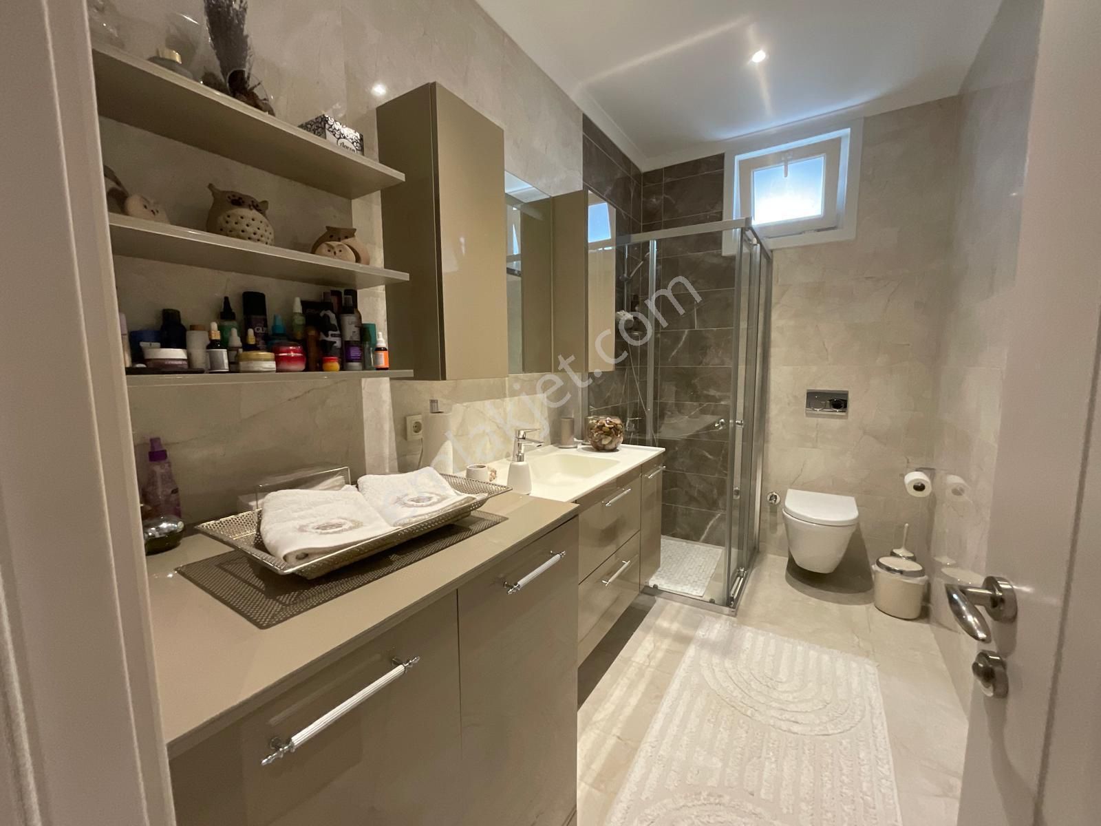 Suadiye Feride Geçidine Yakın 3+1 Balkonlu Ebeveynli Yeni Bina.. - Görsel 16