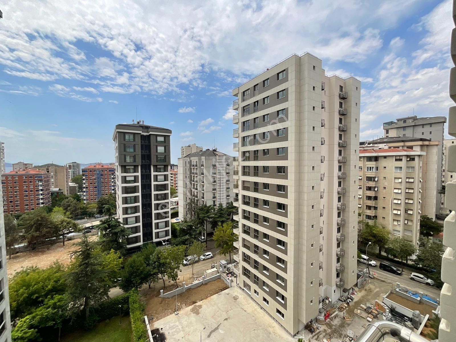 Suadiye Feride Geçidine Yakın 3+1 Balkonlu Ebeveynli Yeni Bina.. - Görsel 27