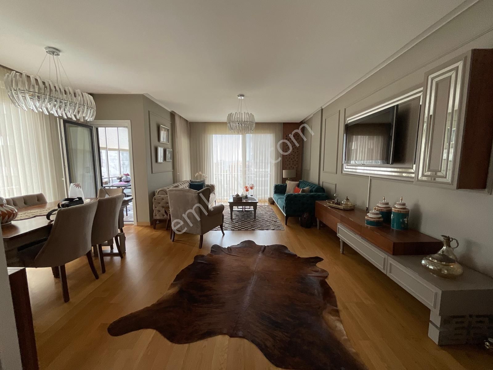 Suadiye Feride Geçidine Yakın 3+1 Balkonlu Ebeveynli Yeni Bina.. - Görsel 2