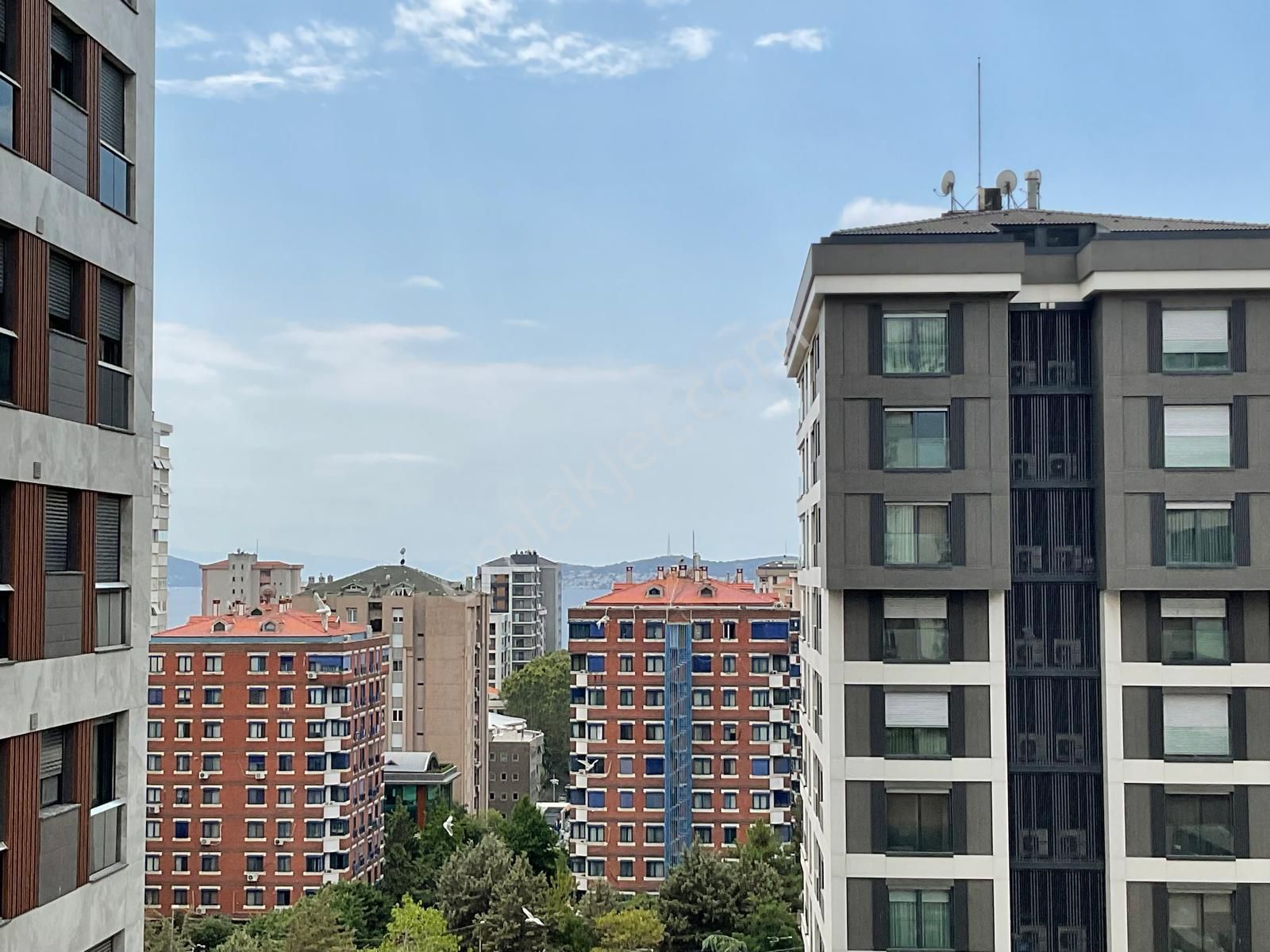 Suadiye Feride Geçidine Yakın 3+1 Balkonlu Ebeveynli Yeni Bina.. - Görsel 28