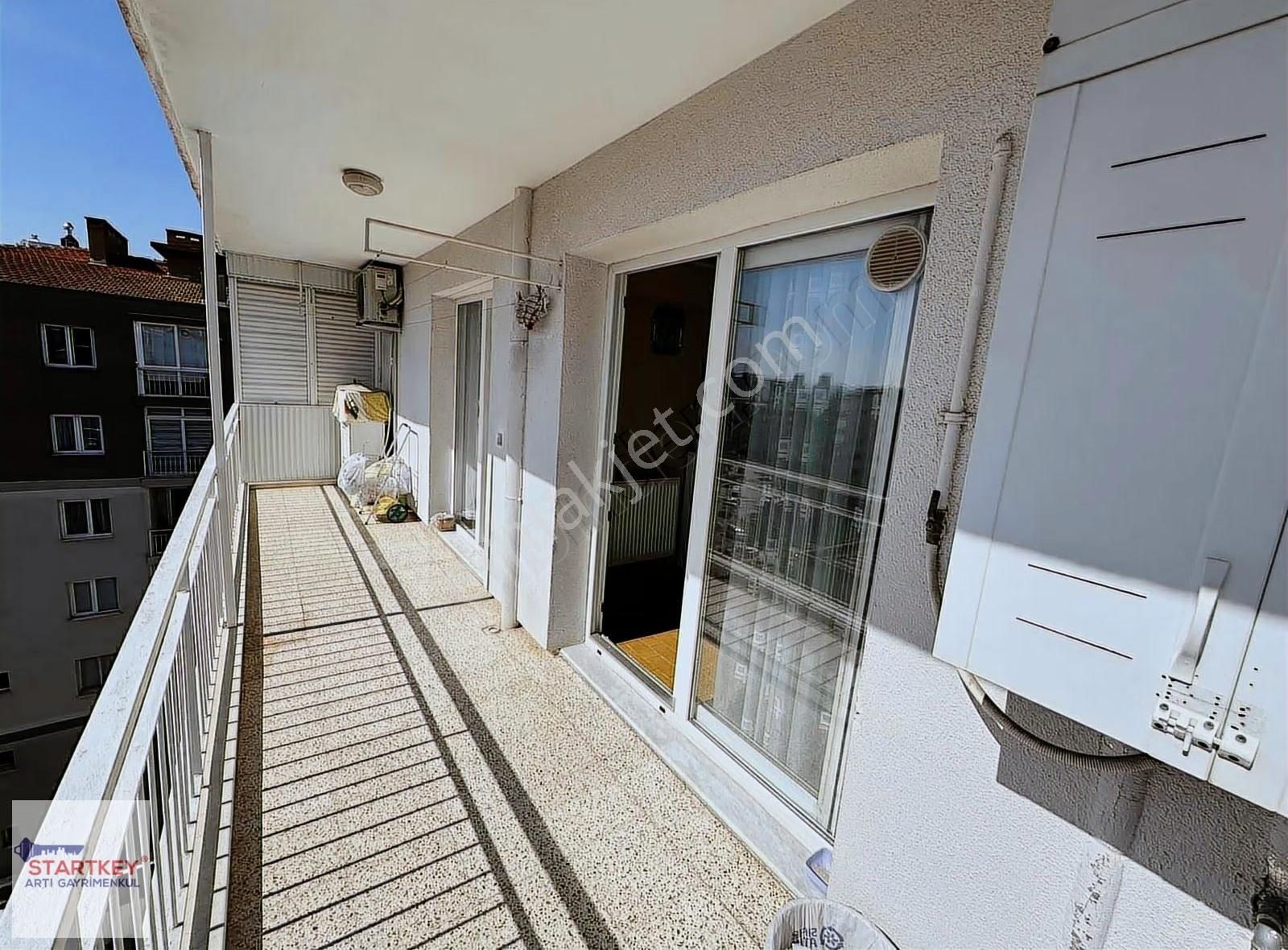 Bayraklı Manavkuyu Da Tarımcı Sitesinde Geniş 3+1 Satılık Daire - Görsel 32