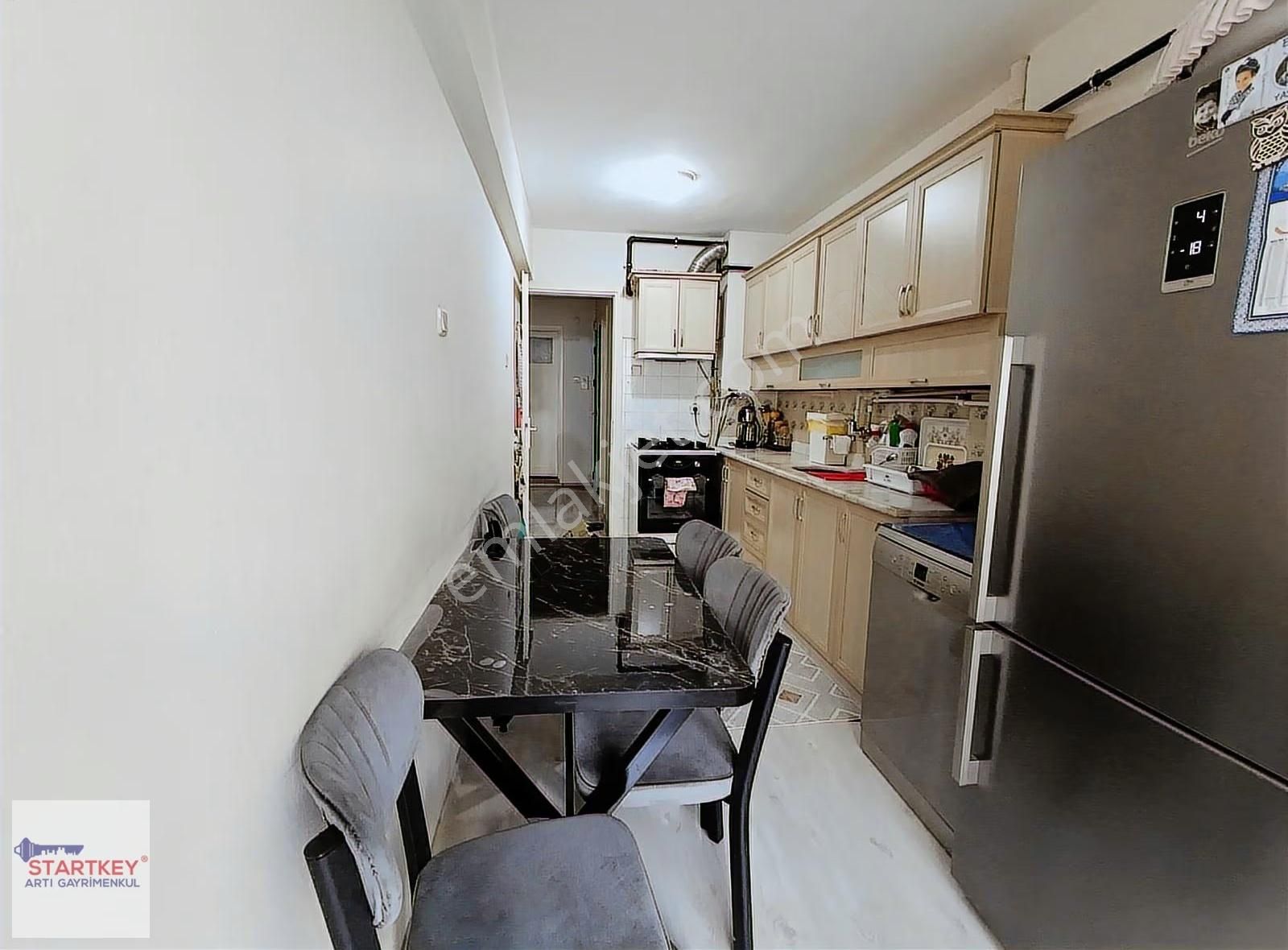 Bahçelievler Zübeyde Hanım Caddesi Üzerinde 3+1 Satılık Daire - Görsel 2