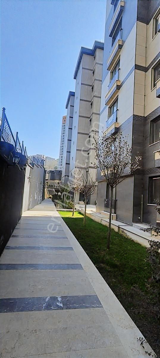 Kartal Hürriyet Mah Site İçinde 2+1 Daire - Görsel 9