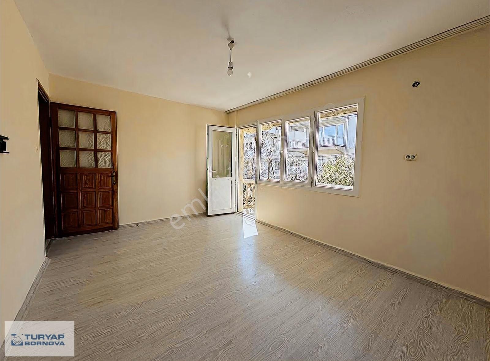 Turyap'tan Bornova Atatürk Mahallesi'nde 3+1 Kiralık Daire - Görsel 15