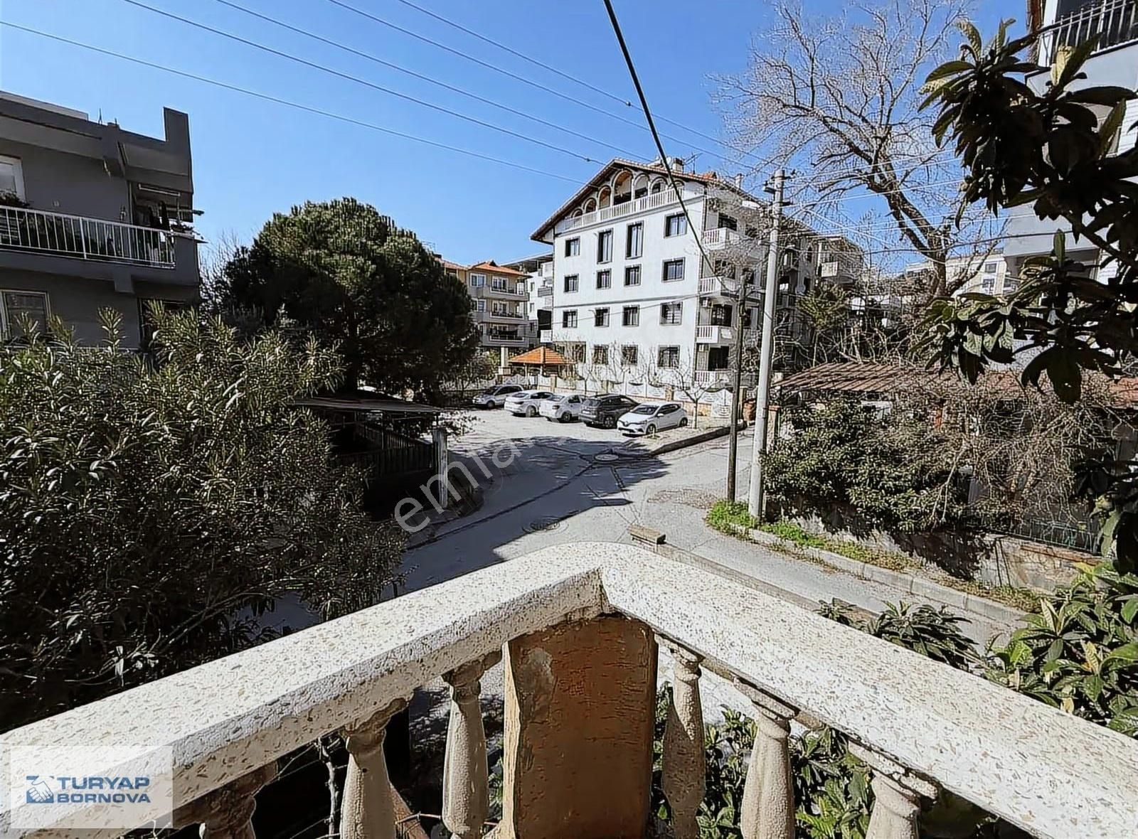 Turyap'tan Bornova Atatürk Mahallesi'nde 3+1 Kiralık Daire - Görsel 3