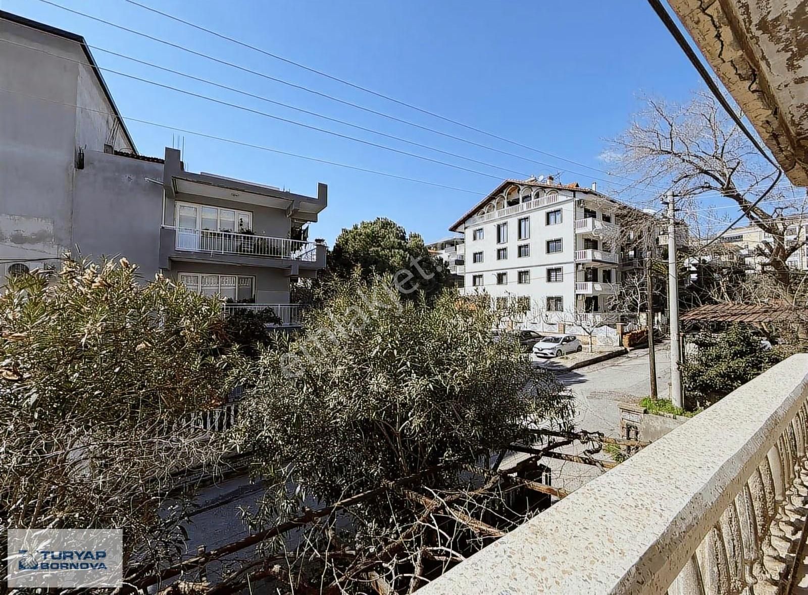 Turyap'tan Bornova Atatürk Mahallesi'nde 3+1 Kiralık Daire - Görsel 14