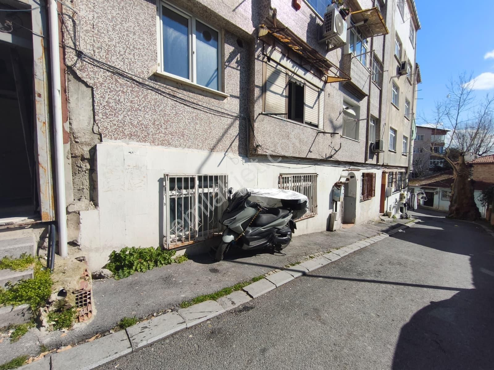 Turyap Enes Akay'dan Karagümrük Mah Kiralık 2+1 Giriş Daire - Görsel 3
