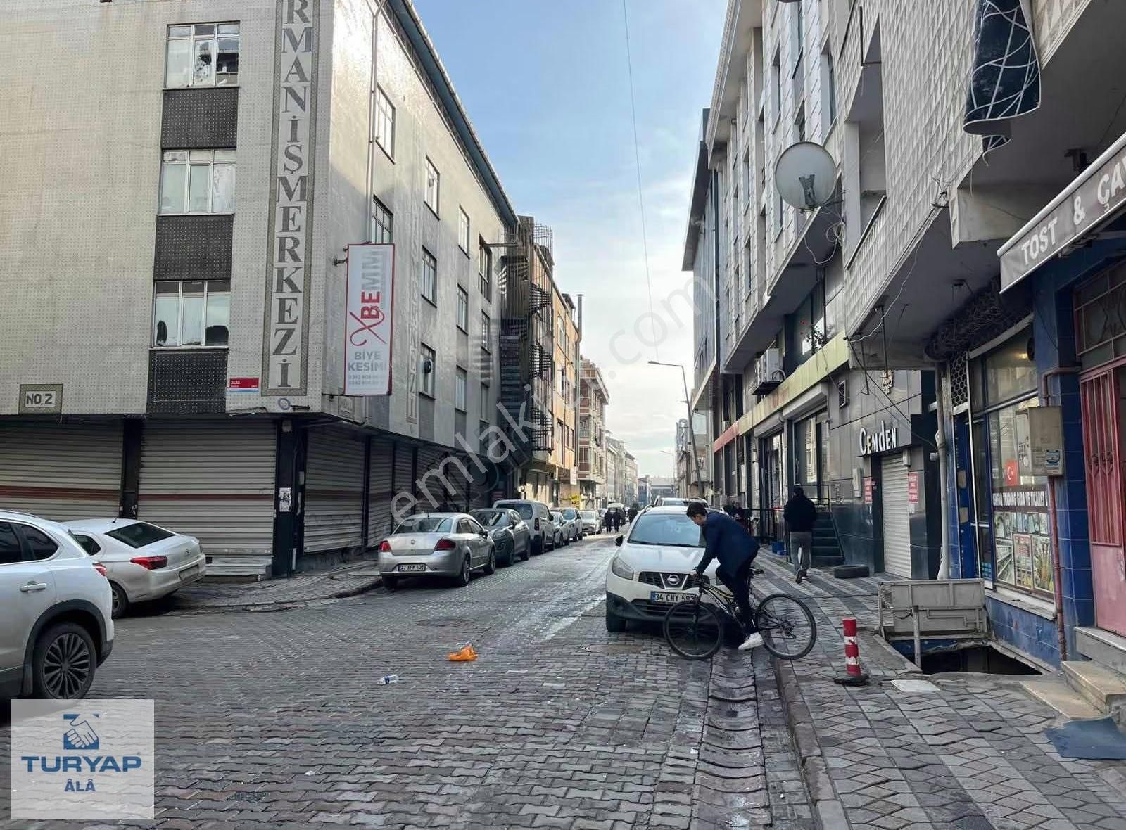 Uğurmumcu'da Net:70m2 Satılık Dükkan - Görsel 24