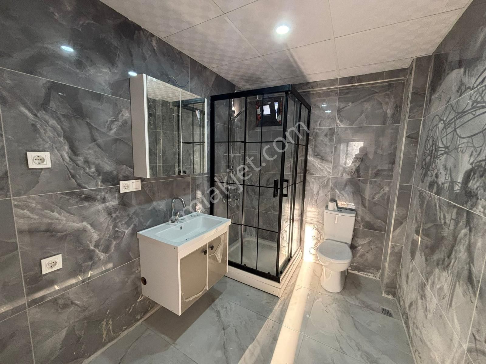 **eryıldız İnşaat'an**şehir Merkezinde**iskanlı 135m2 Lüks 3+1** - Görsel 30