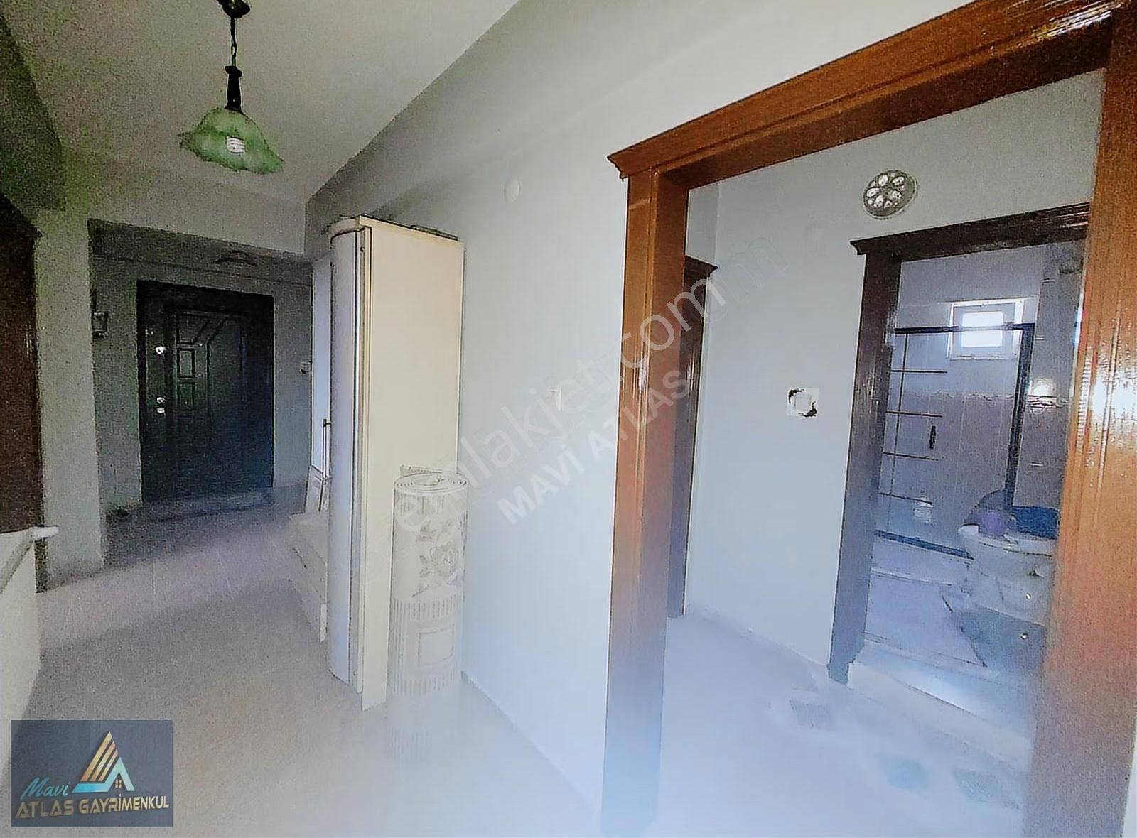 Mavi Atlastan Terme De Merkezi Konumda Satılık 3+1 Daire - Görsel 2