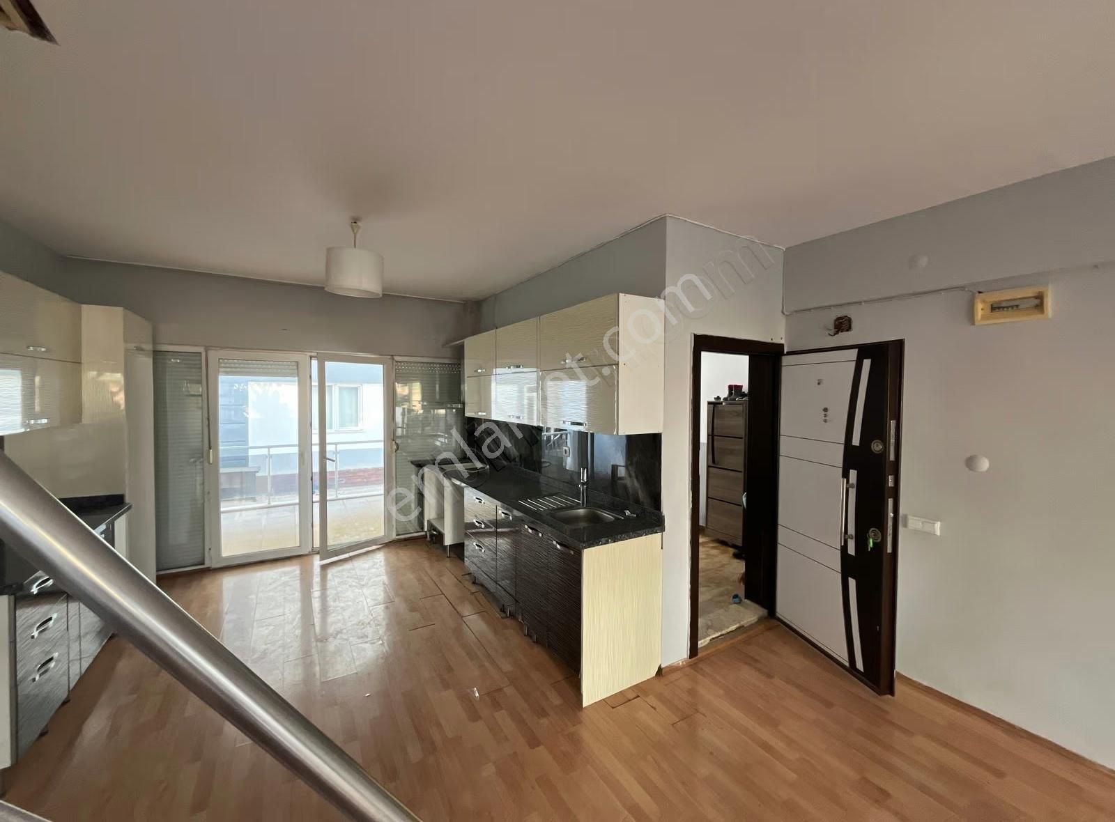 Altıntaşta Bölgenin En Geniş 2+1 Dubleksi! 4 Balkonlu & Ferah - Görsel 23