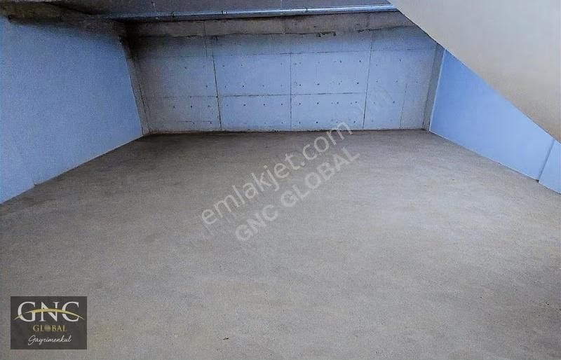 Altıntaş Antoryum Rezidans'ta 3 Katlı İskanlı Satılık Dükkan - Görsel 16