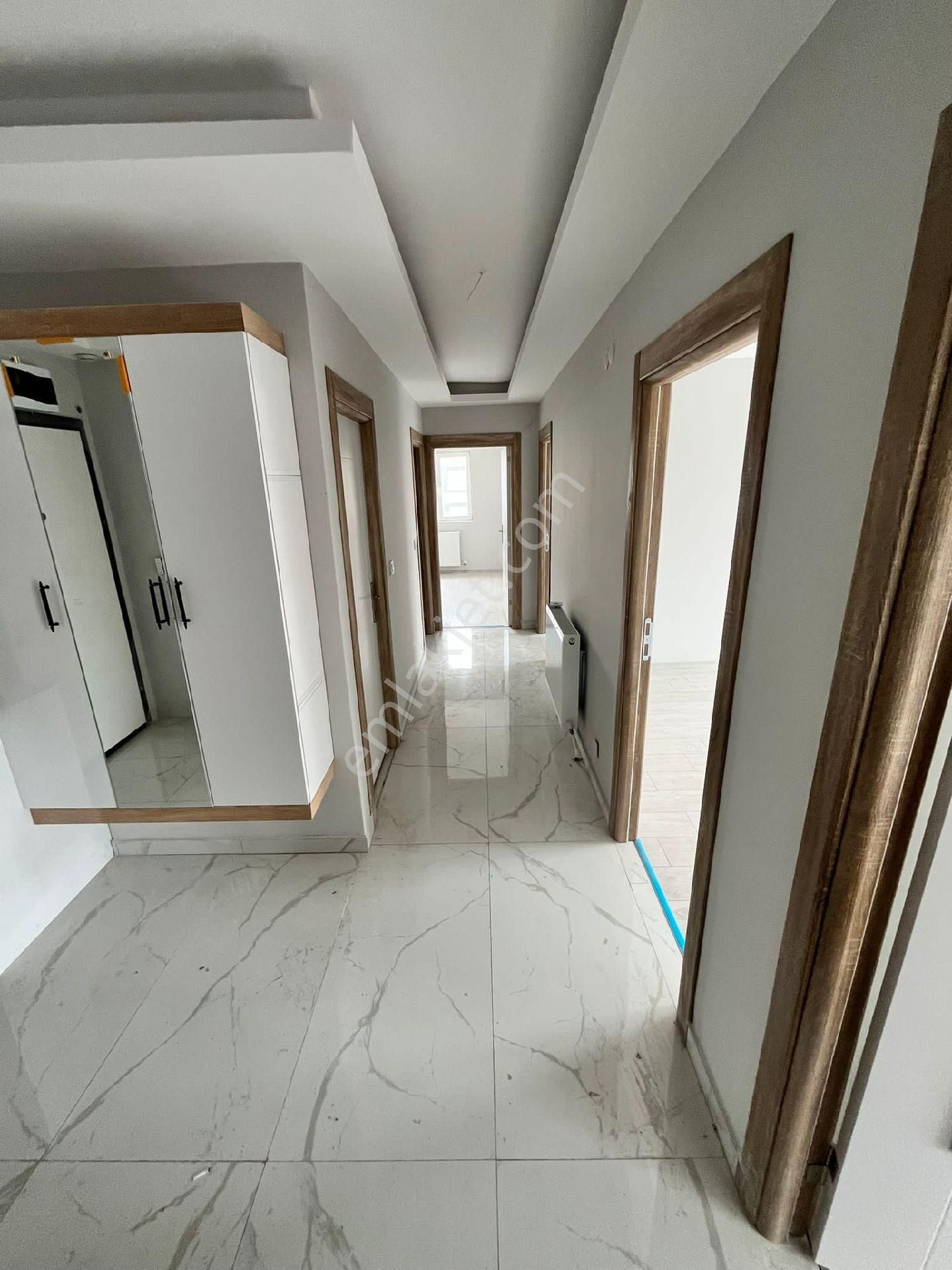 Yenikent`de Asansörlü Sıfır Yapılı Sahibinden Satılık - Görsel 11