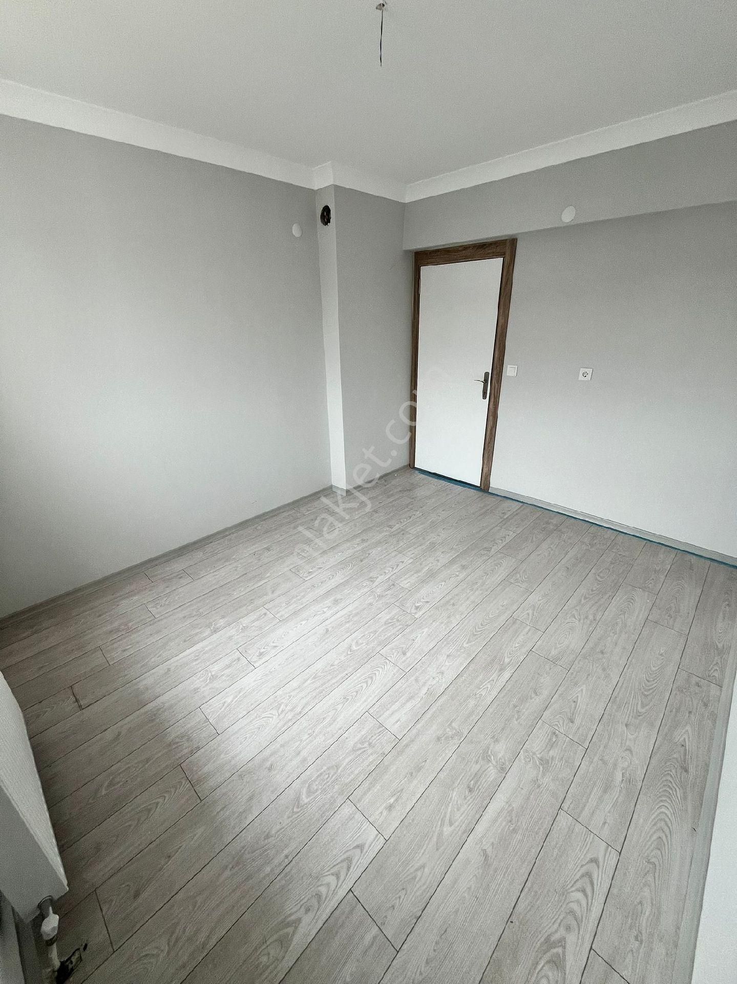 Yenikent`de Asansörlü Sıfır Yapılı Sahibinden Satılık - Görsel 15