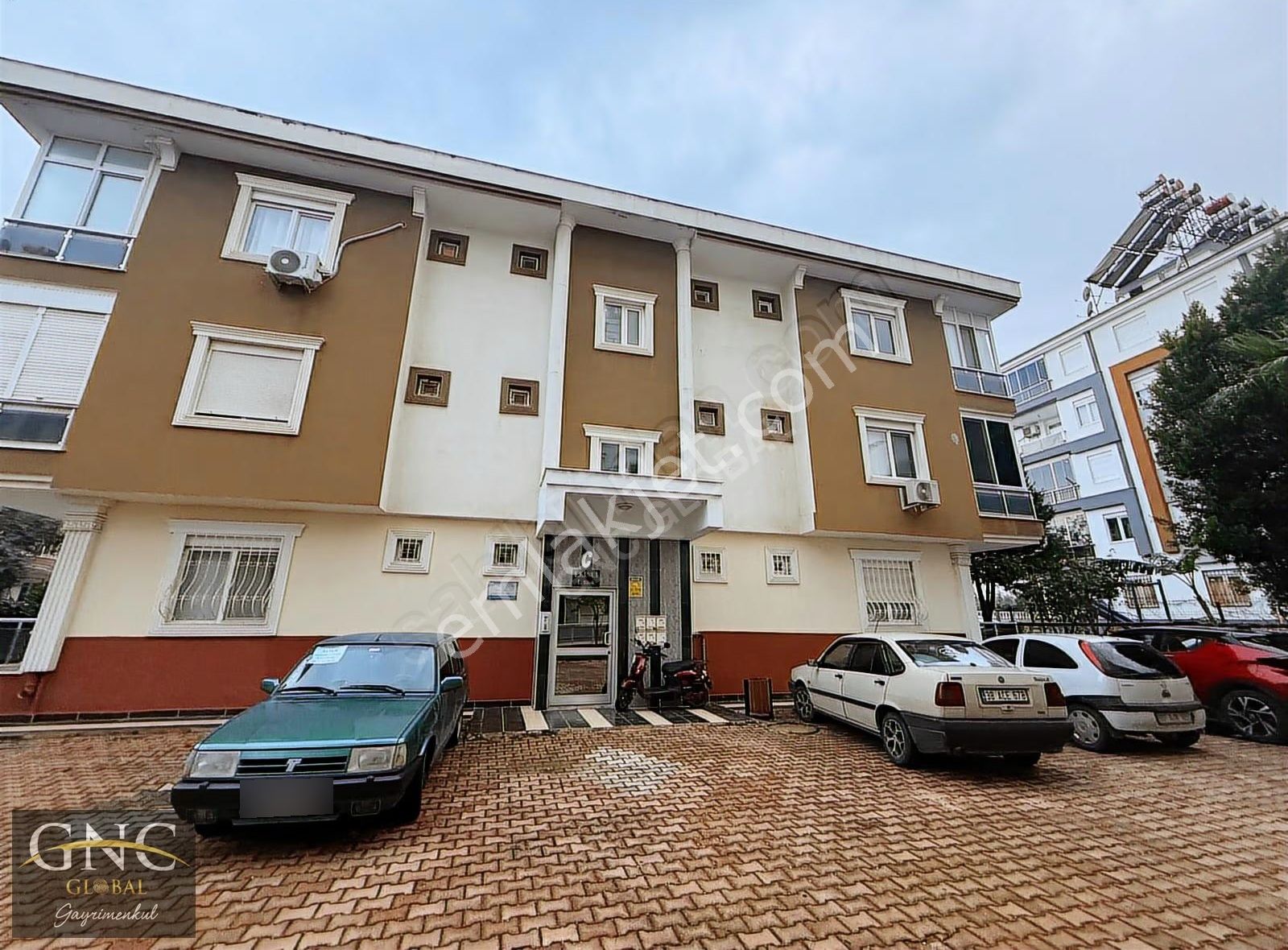 Kepez Aydoğmuşta Ayrı Mutfaklı 2+1