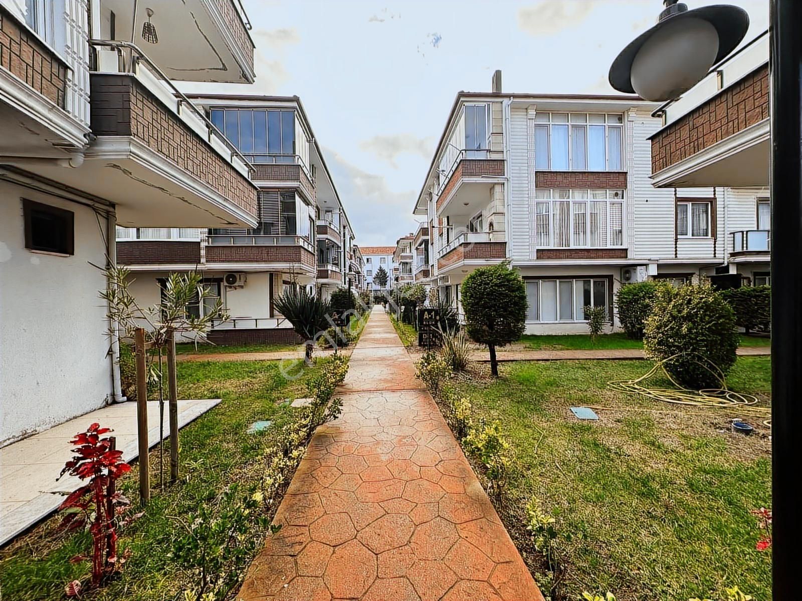 Remax Advantage'den Karasu Sahilde Havuzlu Eşyalı Satılık Daire - Görsel 8
