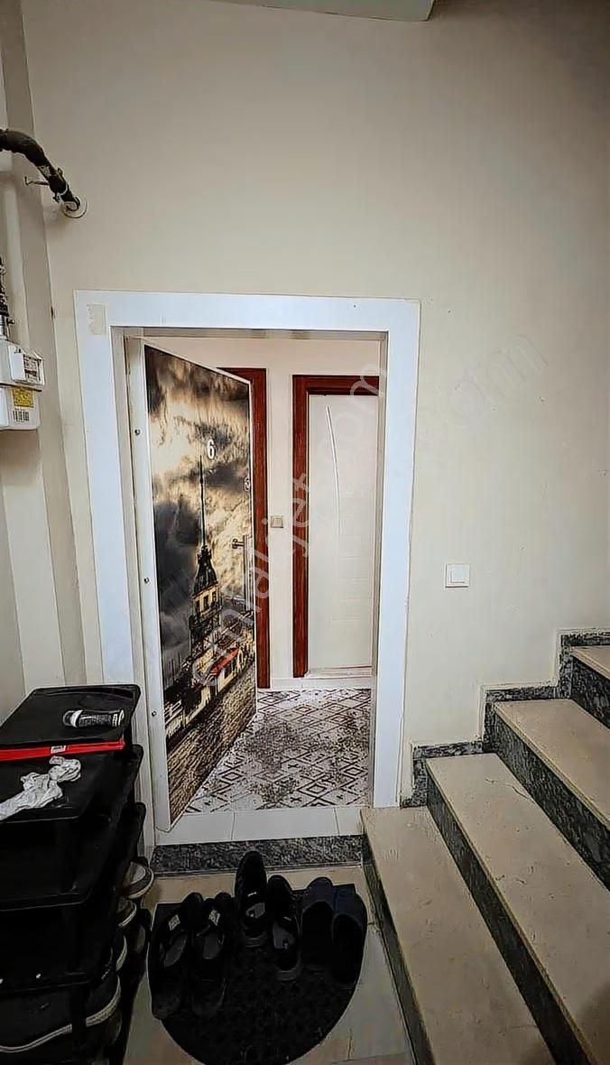 Teraziler'de Satılık 2+1 Daire - Metroya Yakın