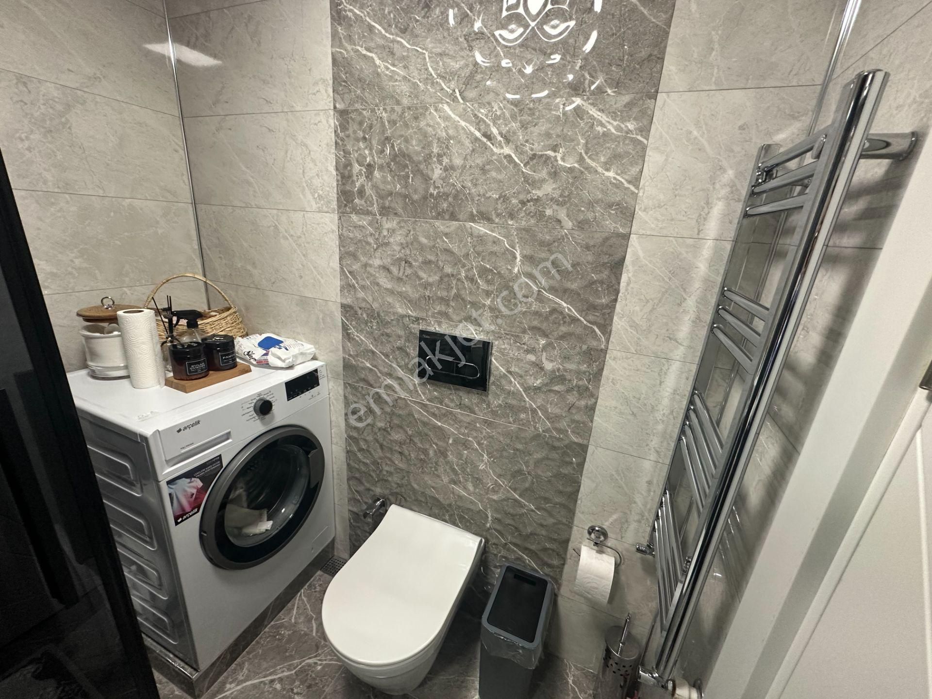 Y.kemal Cad.üzerinde, Yenilenmiş, Eşyasız,boş,110 M² Kiralık 2+1 - Görsel 35