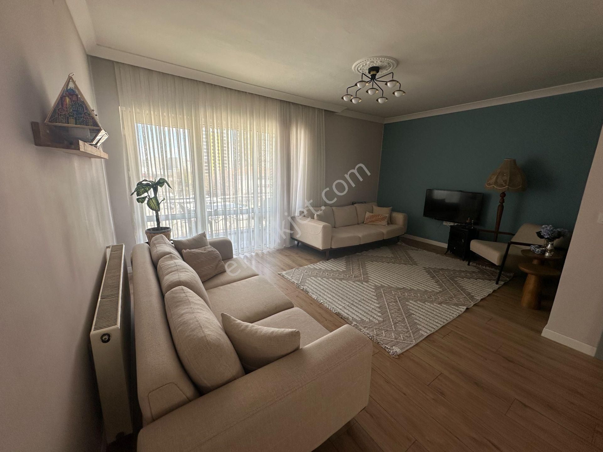 Y.kemal Cad.üzerinde, Yenilenmiş, Eşyasız,boş,110 M² Kiralık 2+1 - Görsel 5