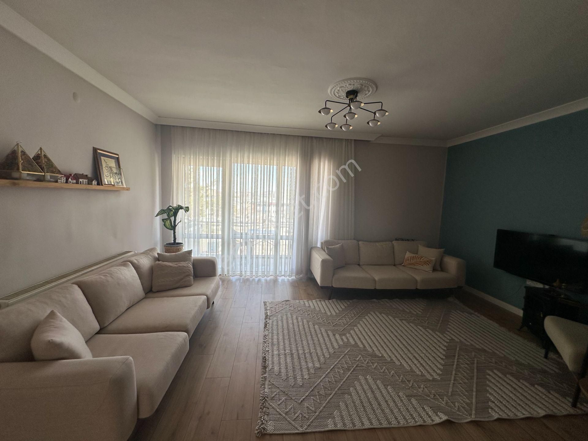 Y.kemal Cad.üzerinde, Yenilenmiş, Eşyasız,boş,110 M² Kiralık 2+1 - Görsel 6