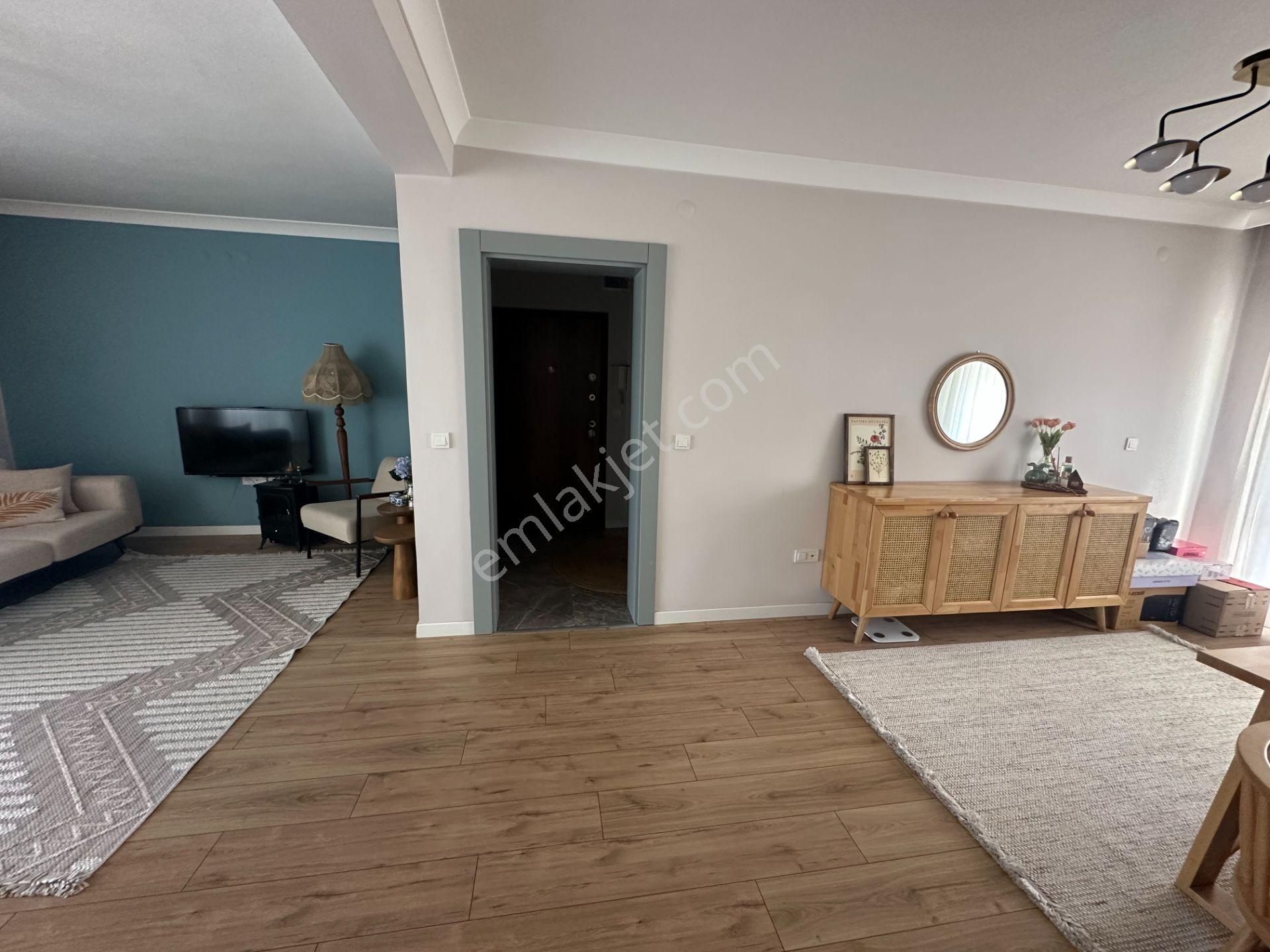 Y.kemal Cad.üzerinde, Yenilenmiş, Eşyasız,boş,110 M² Kiralık 2+1 - Görsel 8