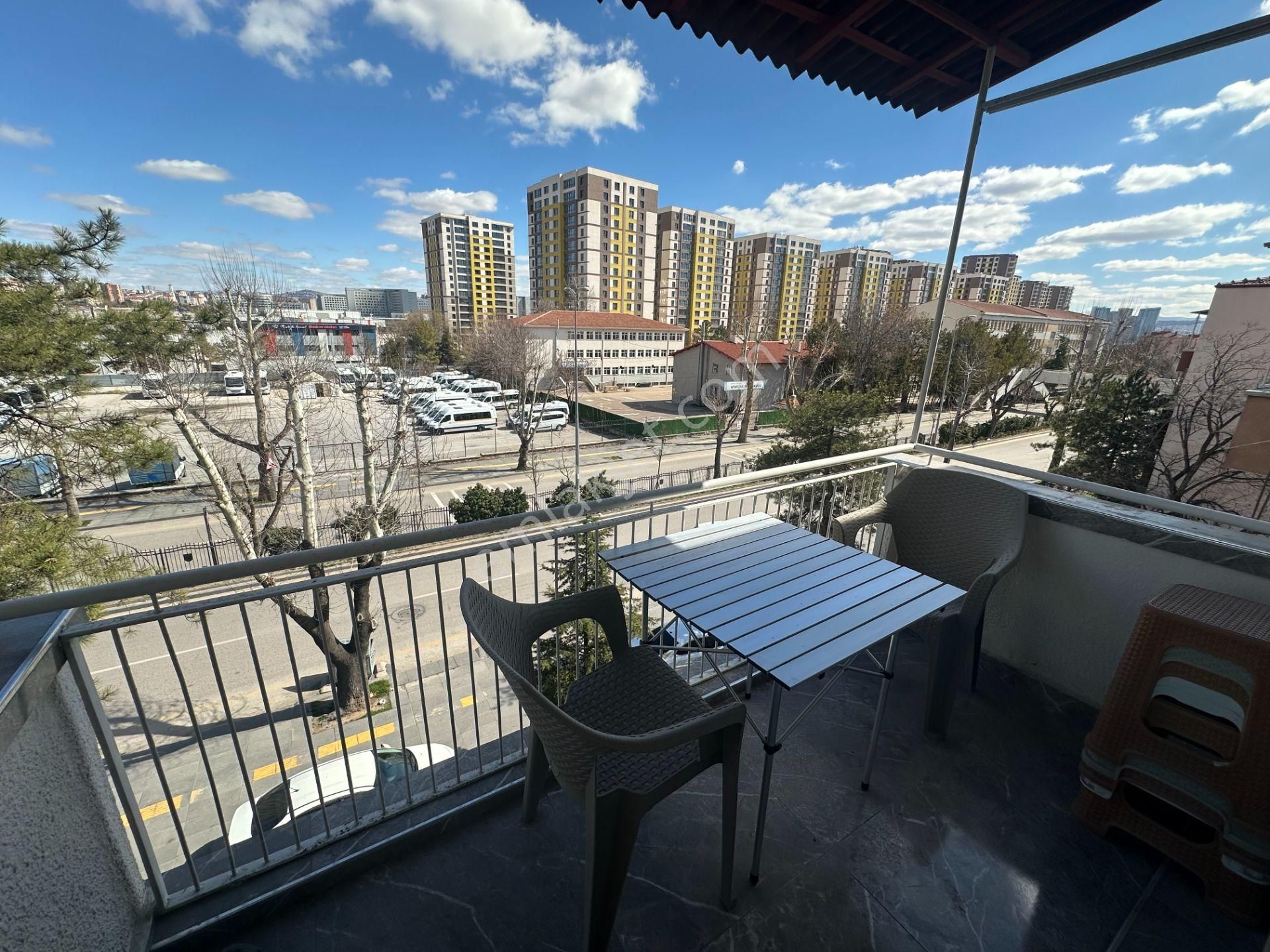 Y.kemal Cad.üzerinde, Yenilenmiş, Eşyasız,boş,110 M² Kiralık 2+1 - Görsel 13