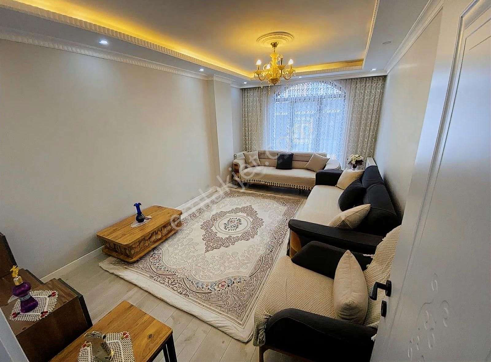 50.yıl Çamlık Parkı Dibinde Yol Cepheli 5 Yıllık Dublex 2+1 1+1