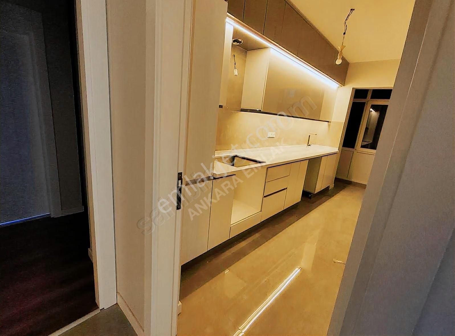 Bağlar Cd.üzerinde 2.kat 3+1 Ebeveyn Banyolu Full Yapılı Satılık - Görsel 12