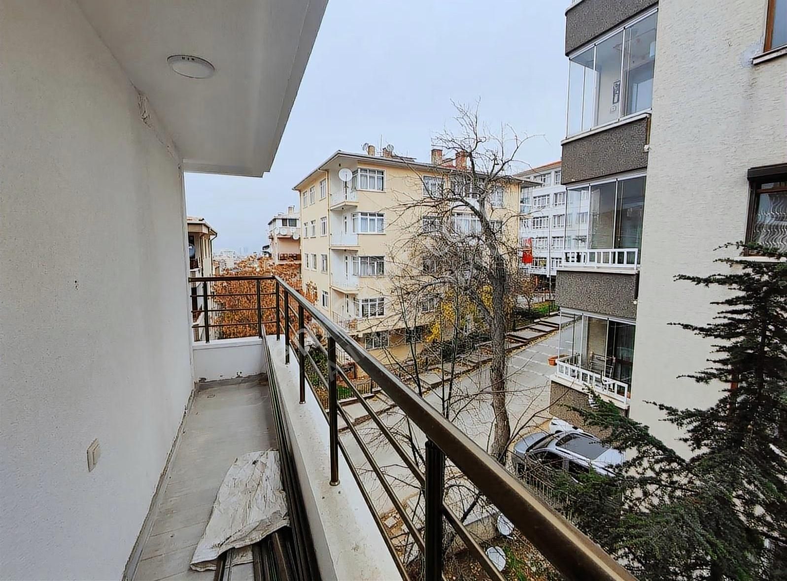 Esat Hacıyolu Sk.1.kat Bağımsız Mutfaklı Asansörlü Satılık - Görsel 8