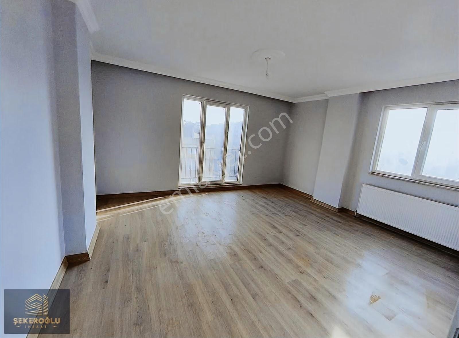 Şekeroğlu Emlak'tan Cadde Üstü Teraslı 2+1 Kiralık Daire - Görsel 4