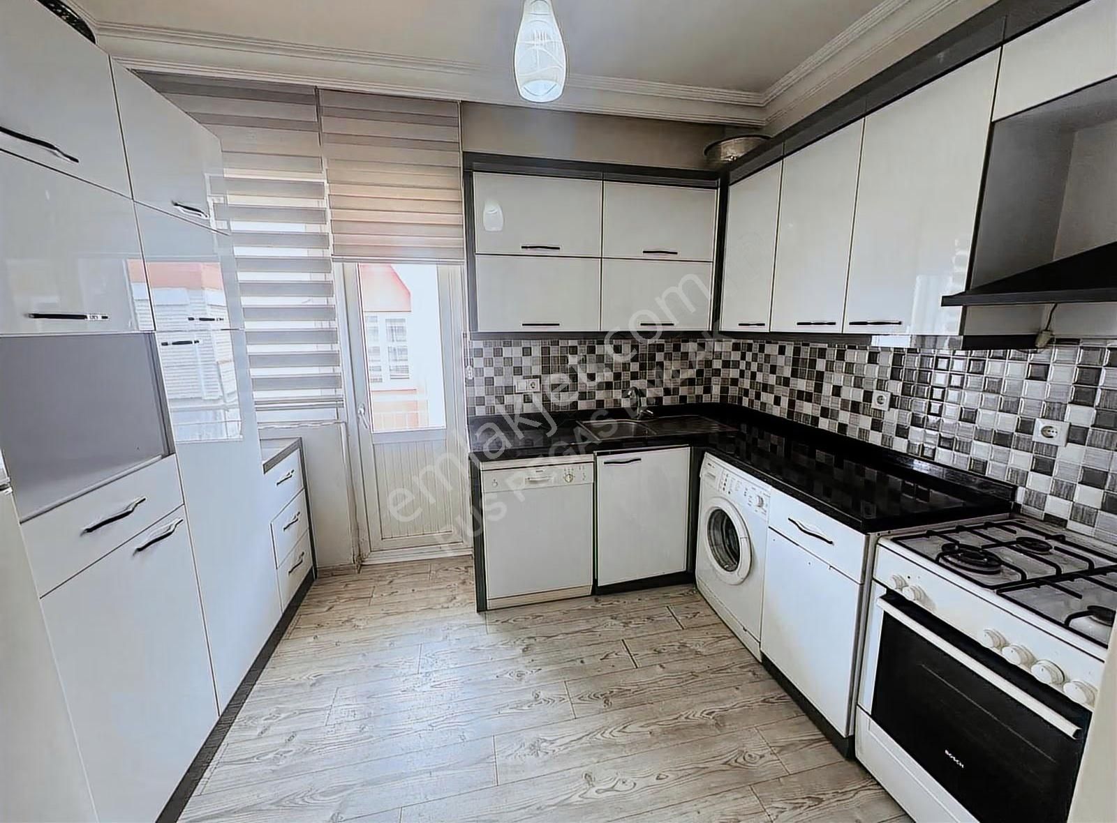 Kiralık Mobilyalı 3+1 Daire - Görsel 3