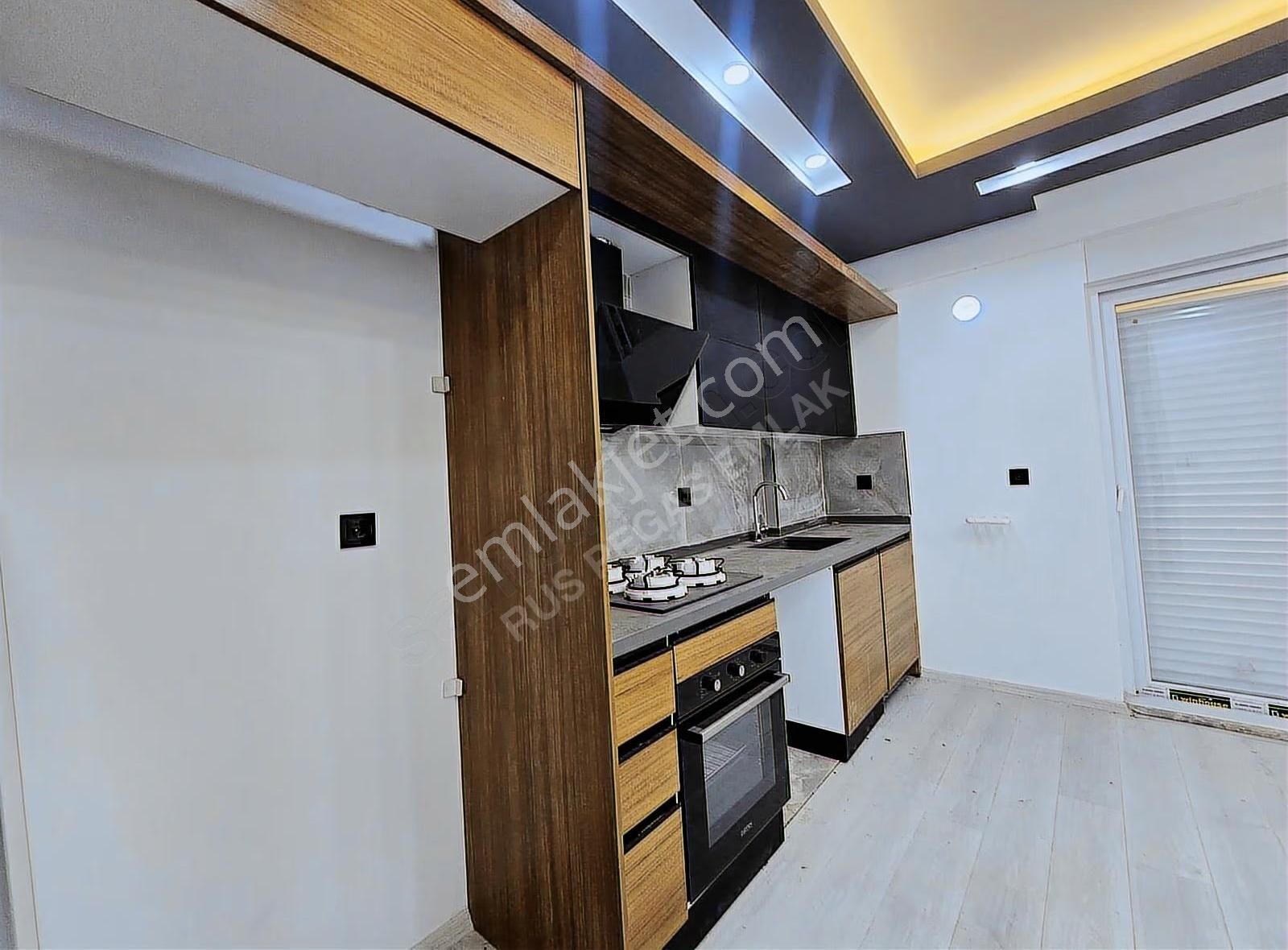 Kızıltoprak Da 2+1 Kiralık Giriş Daire - Görsel 11