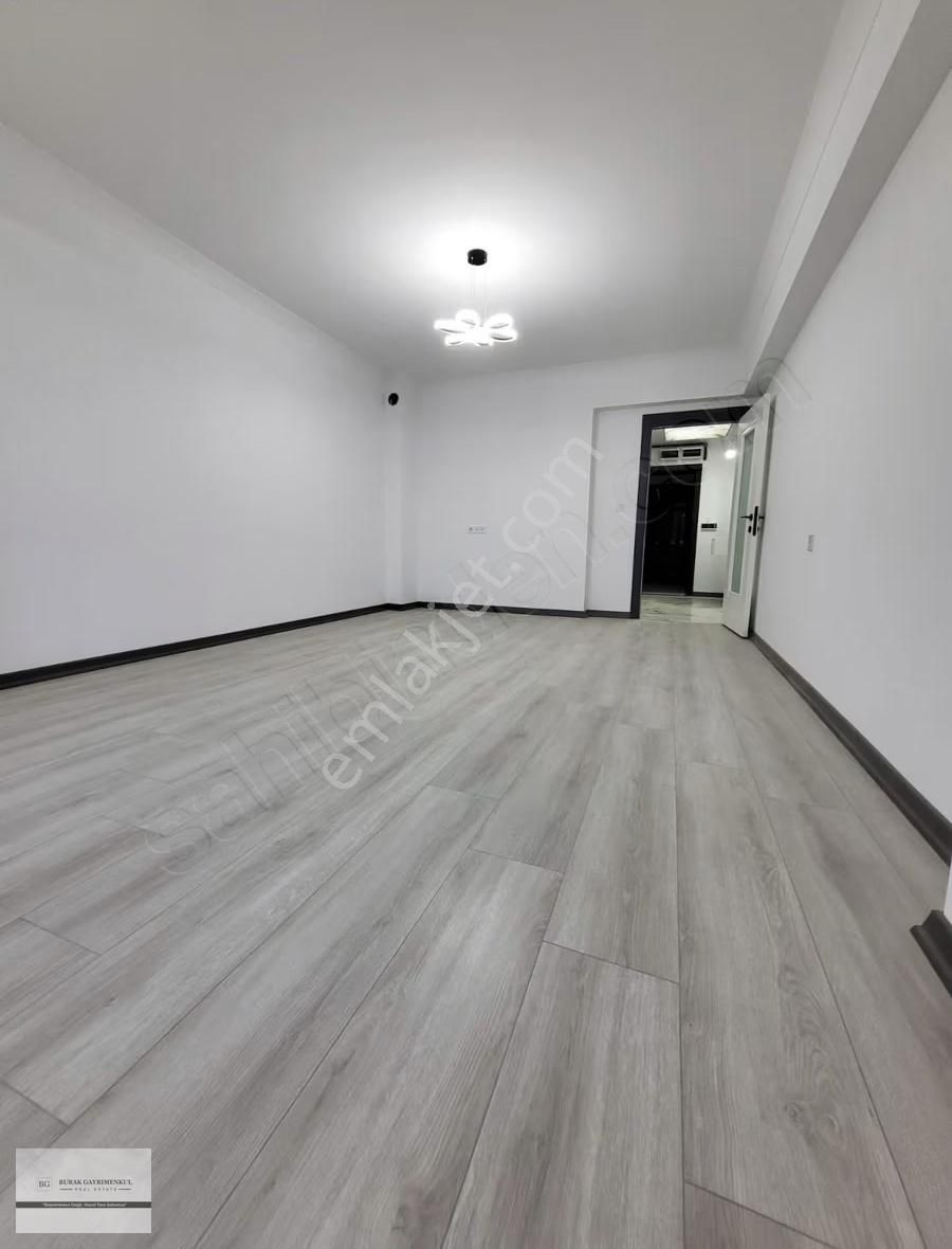 Mustafa Kemal Mah. Ara Kat 135 M2 4+1 Ebeveyn Banyolu İskanlı - Görsel 10