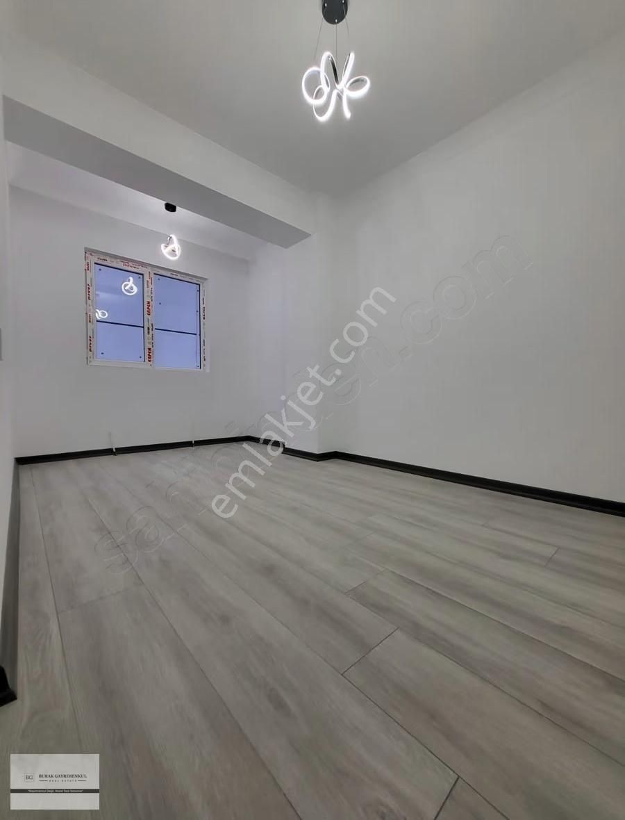 Mustafa Kemal Mah. Ara Kat 135 M2 4+1 Ebeveyn Banyolu İskanlı - Görsel 9