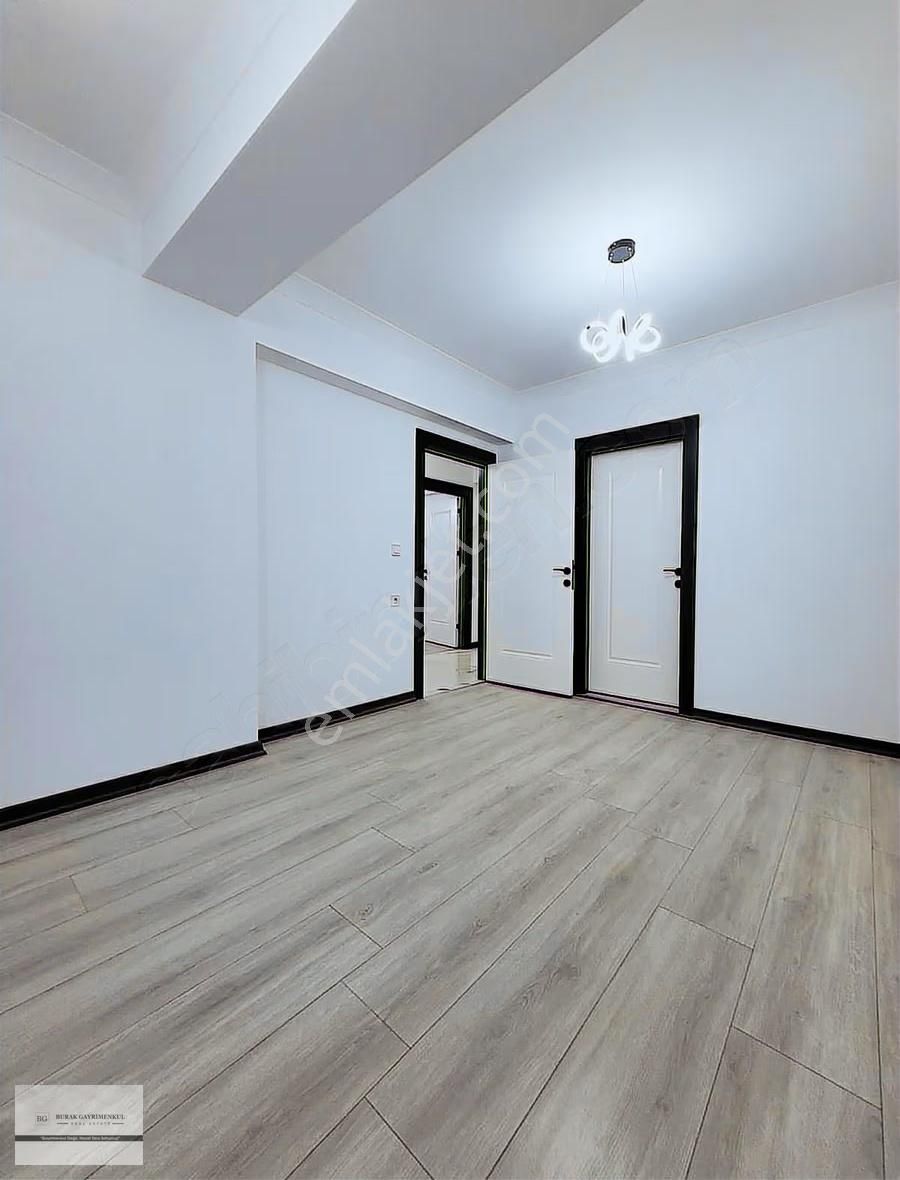 Mustafa Kemal Mah. Ara Kat 135 M2 4+1 Ebeveyn Banyolu İskanlı - Görsel 4